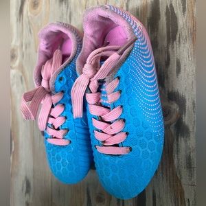 Small child size 9 soccer cleats